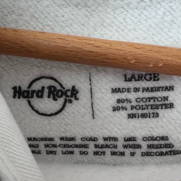 Hard Rock Cafe Tampa hooded sweatshirt white with graphic Size Large - Picture 3 of 5